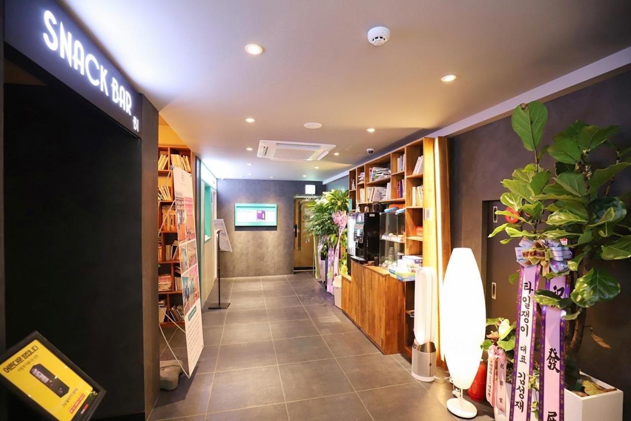 Hotel In Cafe Doksan Seoul Eksteriør billede