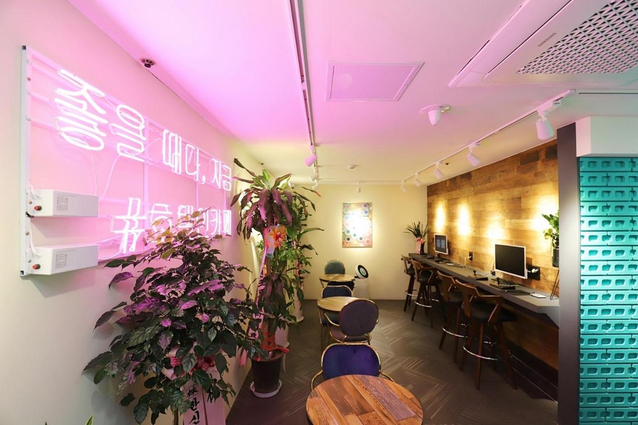 Hotel In Cafe Doksan Seoul Eksteriør billede