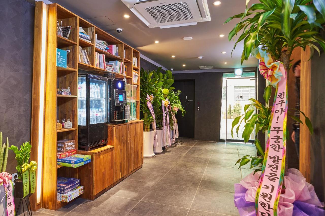 Hotel In Cafe Doksan Seoul Eksteriør billede